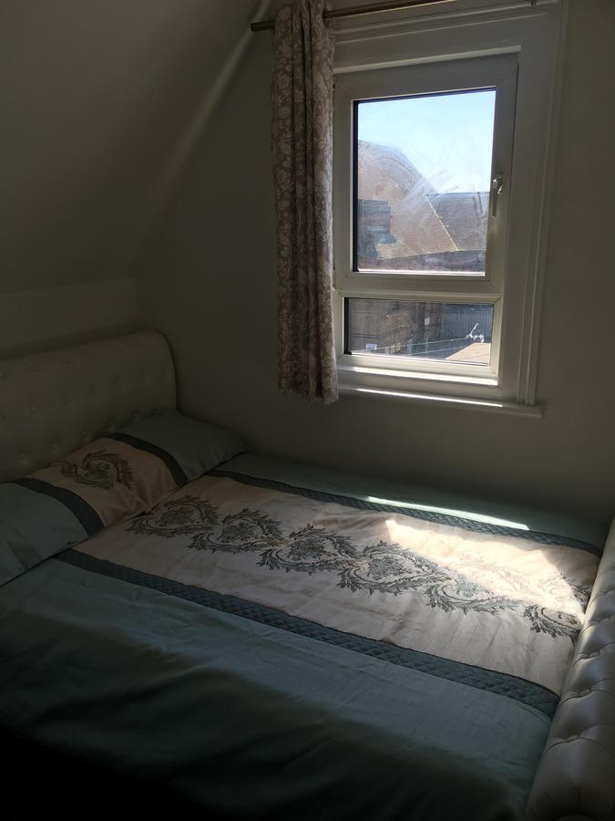 Отель Elris Essex House Клактон-он-Си Экстерьер фото